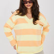 Laden Sie das Bild in den Galerie-Viewer,  Sweater model 225056 Factory Price 
