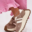 Laden Sie das Bild in den Galerie-Viewer,  Sportschuhe model 225199 Step in style 
