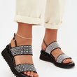 Laden Sie das Bild in den Galerie-Viewer,  Keilabsatz Sandalen model 225203 Step in style 
