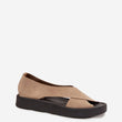 Laden Sie das Bild in den Galerie-Viewer,  Sandalen model 226329 Step in style 
