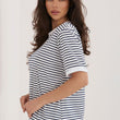 Laden Sie das Bild in den Galerie-Viewer,  T-shirt model 226979 Rue Paris 

