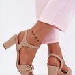 Laden Sie das Bild in den Galerie-Viewer,  Sandalen mit Absatz model 227922 Step in style 
