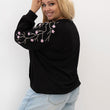 Laden Sie das Bild in den Galerie-Viewer,  Größe Sweater model 228060 Relevance 
