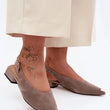 Laden Sie das Bild in den Galerie-Viewer,  Sandalen model 228117 Step in style 
