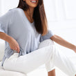 Laden Sie das Bild in den Galerie-Viewer,  Bluse model 228242 Relevance 
