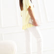 Laden Sie das Bild in den Galerie-Viewer,  Bluse model 228243 Relevance 
