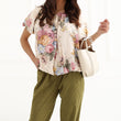 Laden Sie das Bild in den Galerie-Viewer,  Bluse model 228431 Italy Moda 
