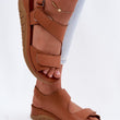 Laden Sie das Bild in den Galerie-Viewer,  Plateausandalen model 229274 Step in style 
