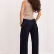 Laden Sie das Bild in den Galerie-Viewer,  Jeans model 230157 Italy Moda 
