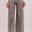 Laden Sie das Bild in den Galerie-Viewer,  Jeans model 230162 Italy Moda 
