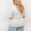 Laden Sie das Bild in den Galerie-Viewer,  Plus-Size T-shirt model 230455 Relevance 
