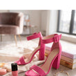 Laden Sie das Bild in den Galerie-Viewer,  Sandalen mit Absatz model 230470 Solea 
