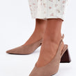 Laden Sie das Bild in den Galerie-Viewer,  Pumps mit Absatz model 230730 Step in style 
