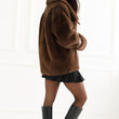 Laden Sie das Bild in den Galerie-Viewer,  Jacke model 231150 Factory Price 
