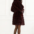 Laden Sie das Bild in den Galerie-Viewer,  Mantel model 231155 Factory Price 
