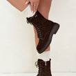 Laden Sie das Bild in den Galerie-Viewer,  Boot model 231759 Step in style 

