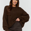 Laden Sie das Bild in den Galerie-Viewer, Pullover model 231989 Makadamia
