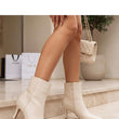Laden Sie das Bild in den Galerie-Viewer,  Stiefeletten mit Absatz model 232174 Solea 
