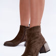 Laden Sie das Bild in den Galerie-Viewer,  Stiefeletten mit Absatz model 232458 Step in style 
