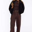 Laden Sie das Bild in den Galerie-Viewer,  Cordjacke model 232852 Moe 
