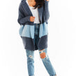 Laden Sie das Bild in den Galerie-Viewer,  Cardigan model 149731 awama 
