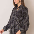 Laden Sie das Bild in den Galerie-Viewer,  Bluse model 160624 Italy Moda 

