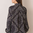 Laden Sie das Bild in den Galerie-Viewer,  Bluse model 160624 Italy Moda 
