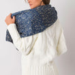 Laden Sie das Bild in den Galerie-Viewer, Schal Model 161165 AT | Textil Großhandel ATA-Mode
