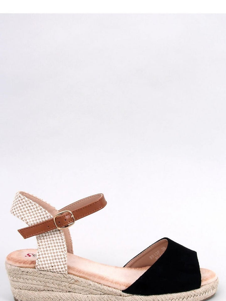 Sandalen mit Absatz Model 181982 Inello | Textil Großhandel ATA-Mode