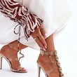 Laden Sie das Bild in den Galerie-Viewer, Sandalen mit Absatz Model 183496 Step in style | Textil Großhandel ATA-Mode
